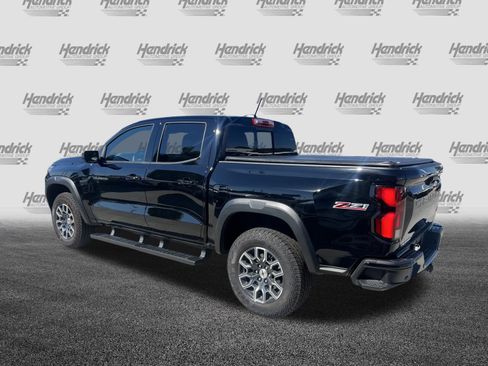 Used 2024 Chevrolet Colorado Z71 w/ Z71 Convenience Package 2 image 8