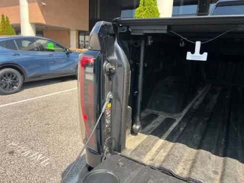 Used 2024 GMC Sierra 2500 AT4 w/ AT4 Premium Plus Package image 15