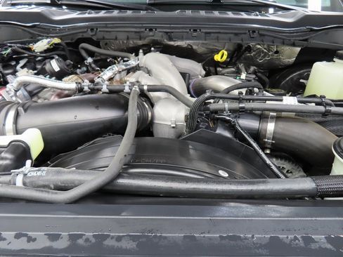 Used 2024 Ford F350 Lariat w/ Black Appearance Package image 34