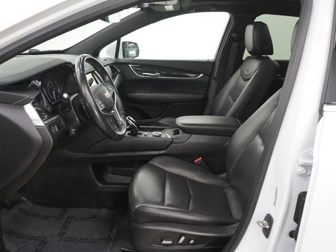 Used 2022 Cadillac XT5 Premium Luxury image 24