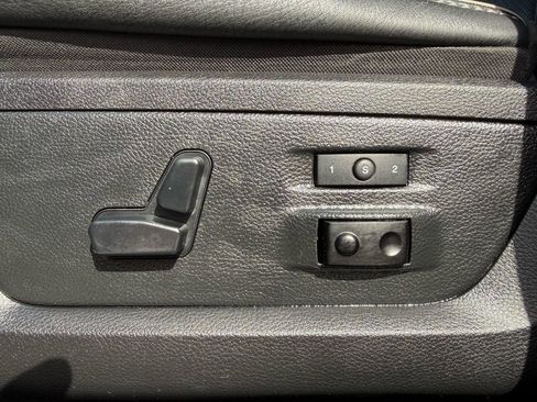 Used 2015 RAM 1500 Limited AWD/4WD image 16