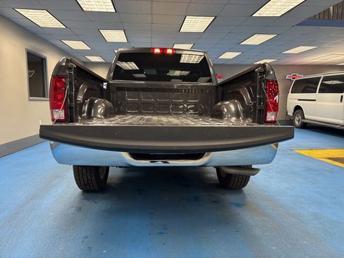 Used 2024 RAM 1500 Classic SLT image 8