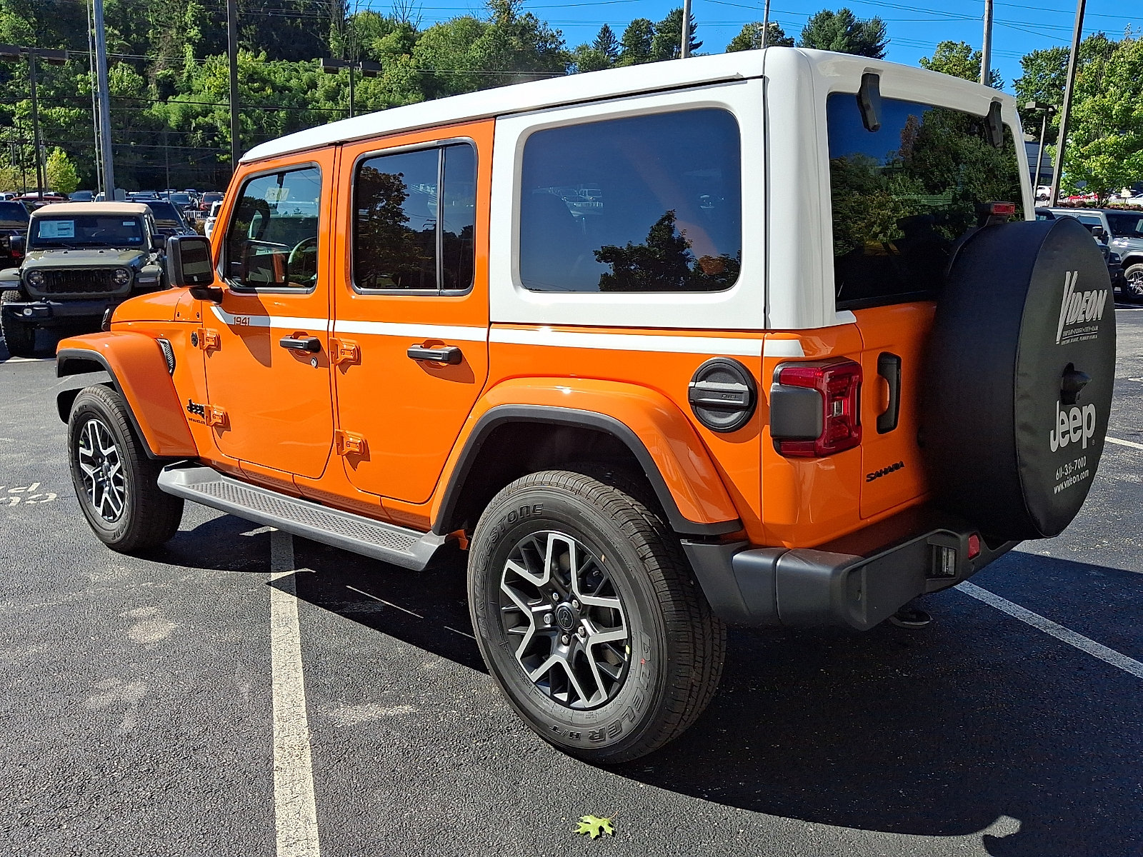New 2027 Jeep Wrangler Unlimited Sahara AWD/4WD image 4