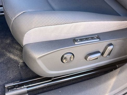 New 2025 Volkswagen ID.4 Pro S image 27