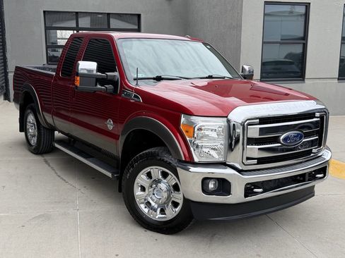 Used 2015 Ford F250 Lariat w/ Chrome Package image 6