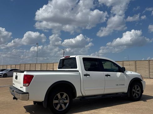 Used 2015 Nissan Titan SV w/ SV Value Truck Package RWD image 26