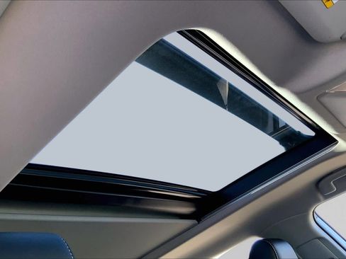 Used 2024 Toyota RAV4 Limited w/ Advanced Technology Package FWD image 14