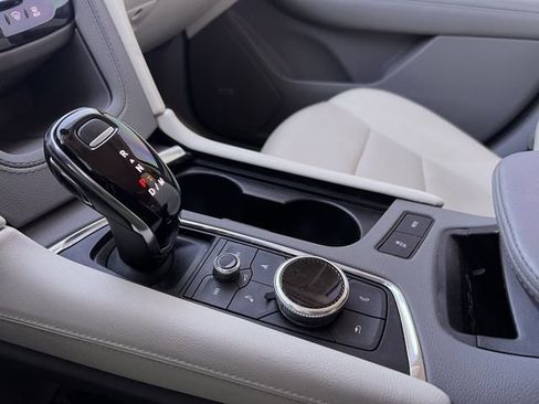 Certified 2022 Cadillac XT6 Premium Luxury w/ Technology Package image 21