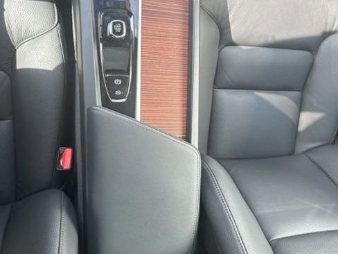 Used 2025 Volvo V60 B5 Cross Country Plus AWD/4WD image 26