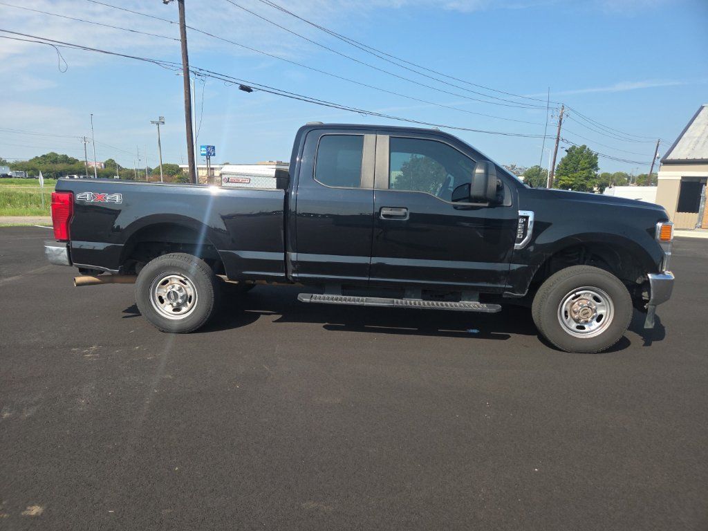 Used 2021 Ford F250 XL w/ Power Equipment Group AWD/4WD image 8