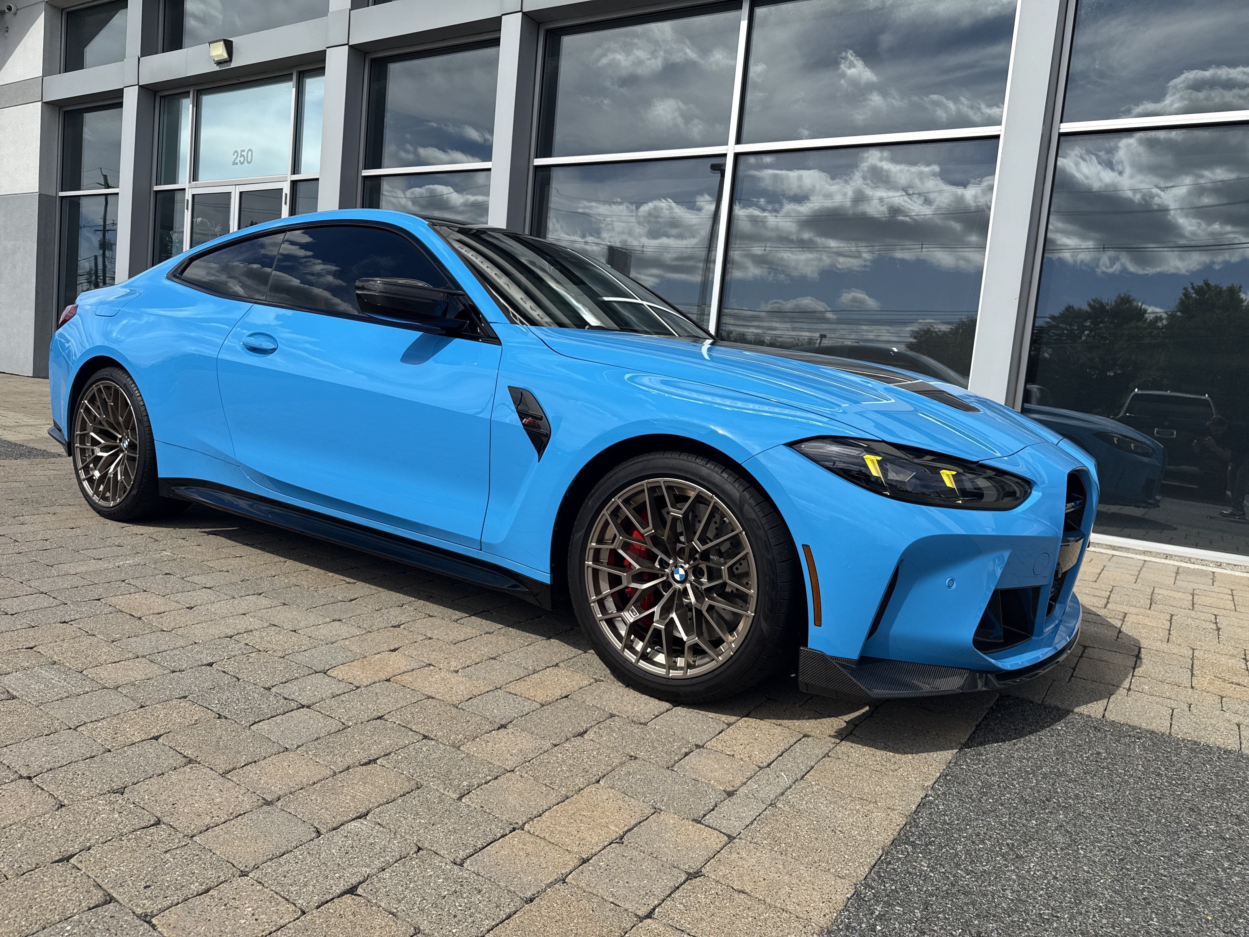 Used 2025 BMW M4 CS AWD/4WD image 30