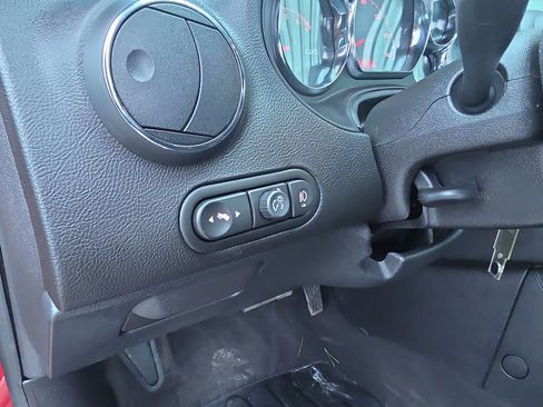 Used 2008 Pontiac G6 GT w/ Sport Package image 16