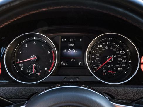 Used 2018 Volkswagen GTI SE w/ SE Leather Package image 19