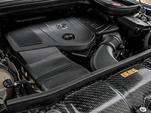 Used 2024 Mercedes-Benz GLE 350 4MATIC w/ AMG Line Exterior image 21