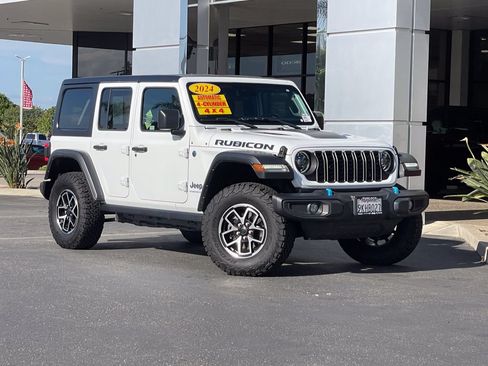 Used 2024 Jeep Wrangler Unlimited Rubicon 4xe AWD/4WD image 2