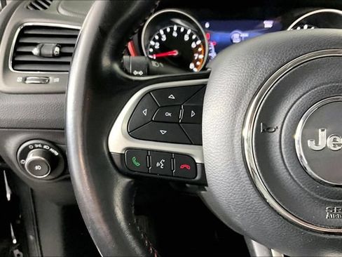Used 2020 Jeep Compass Trailhawk AWD/4WD image 10