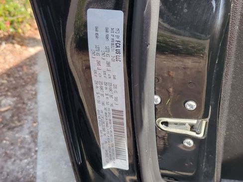 Used 2020 Jeep Cherokee Latitude image 35