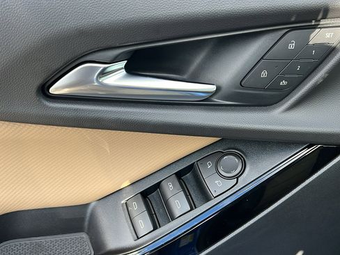 New 2026 Chevrolet Equinox ACTIV w/ Convenience Package III image 16