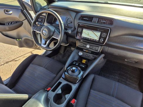 Used 2019 Nissan Leaf SV image 21