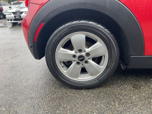 Used 2016 MINI Cooper 2-Door Hardtop image 8