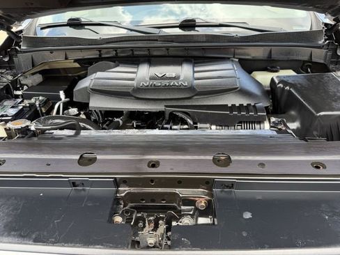 Used 2019 Nissan Titan SV w/ SV Convenience Package AWD/4WD image 31