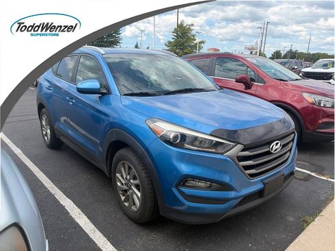 Used 2016 Hyundai Tucson SE w/ Option Group 02 AWD/4WD image 1