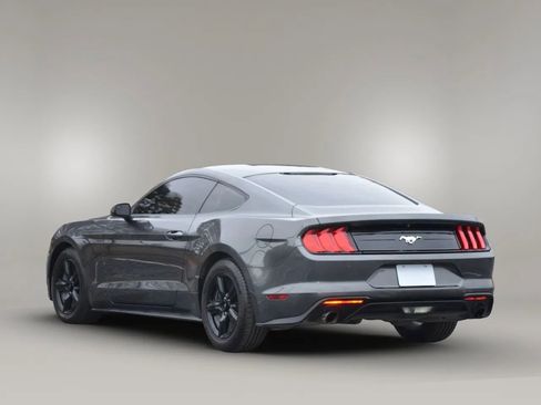 Used 2018 Ford Mustang Coupe image 16