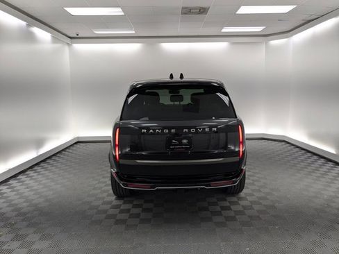 Certified 2025 Land Rover Range Rover SE image 8
