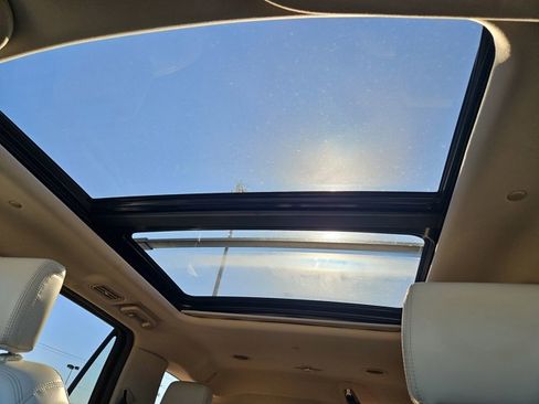 Used 2020 Ford Expedition Platinum image 17