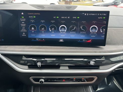 Used 2023 BMW X7 xDrive40i w/ Executive Package image 21