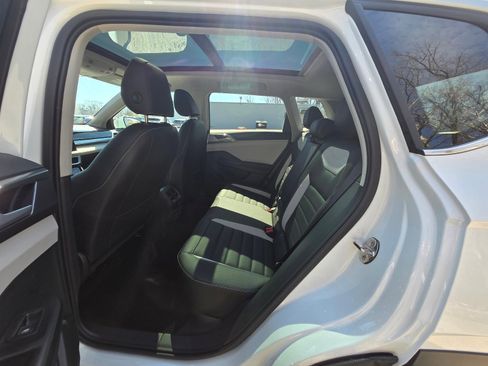 New 2026 Volkswagen Taos SEL AWD/4WD image 13
