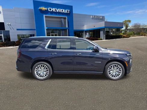 Used 2025 Chevrolet Tahoe High Country AWD/4WD image 27