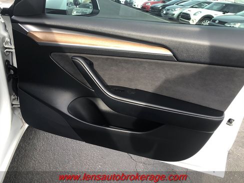 Used 2021 Tesla Model 3 Standard Range Plus image 20