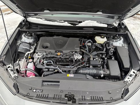 Used 2026 Toyota Camry XLE w/ Premium Plus Package image 5