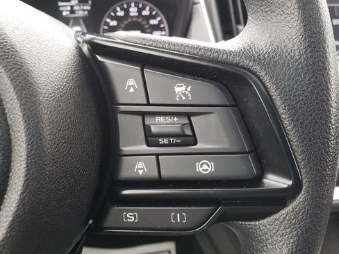 Used 2024 Subaru Crosstrek 2.0i Premium image 18