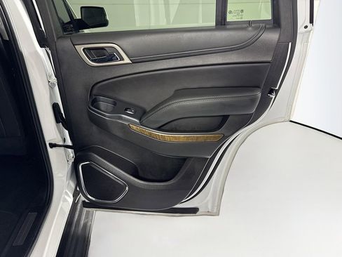 Used 2018 GMC Yukon Denali image 29