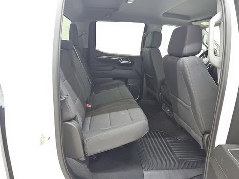 Used 2024 Chevrolet Silverado 1500 LT image 21