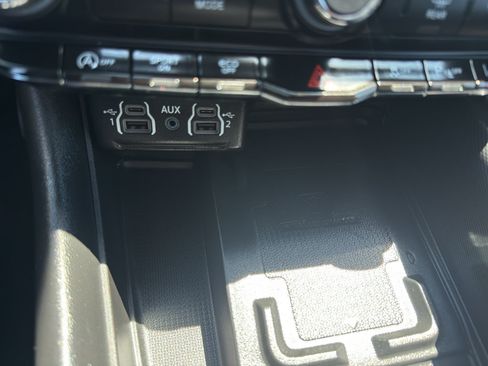 Used 2024 Dodge Durango GT AWD/4WD image 21