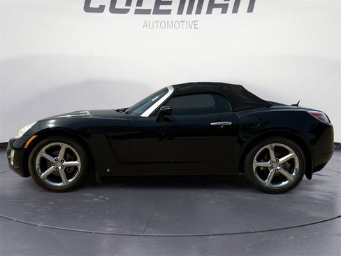 Used 2008 Saturn Sky w/ Weekend Getaway Package image 2