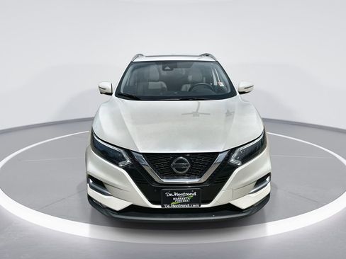 Used 2021 Nissan Rogue Sport SL w/ Premium Package image 3