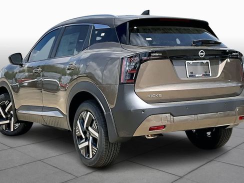 New 2026 Nissan Kicks SV w/ SV Premium Package image 7