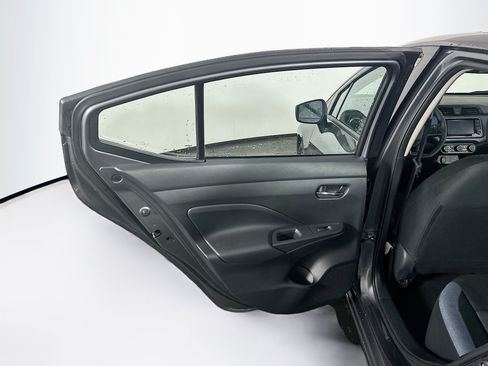 Used 2025 Nissan Versa SV FWD image 25