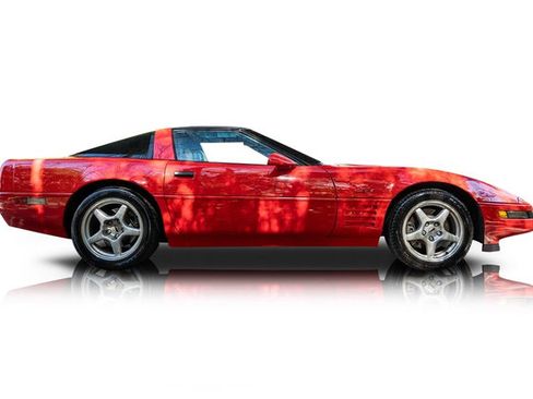Used 1994 Chevrolet Corvette ZR1 RWD image 2