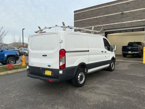 Used 2018 Ford Transit 250 130 Low Roof image 4