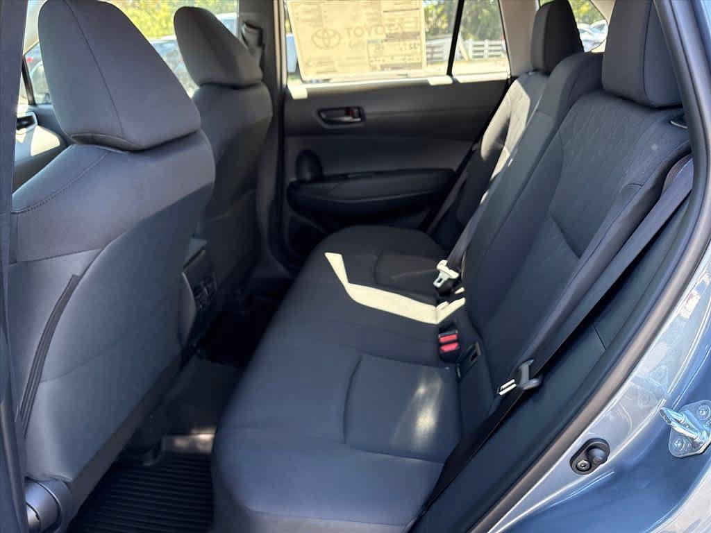 Used 2026 Toyota Corolla Cross LE FWD image 9