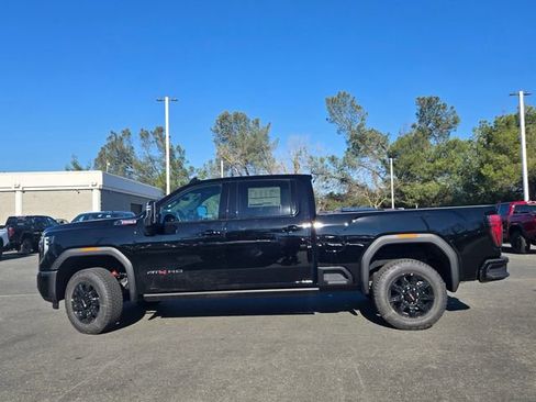 New 2026 GMC Sierra 2500 AT4 w/ AT4 Premium Plus Package AWD/4WD image 7