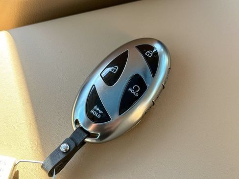 Used 2025 Hyundai Sonata Limited FWD image 29
