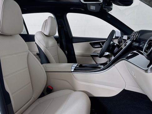 New 2026 Mercedes-Benz GLC 300 image 6