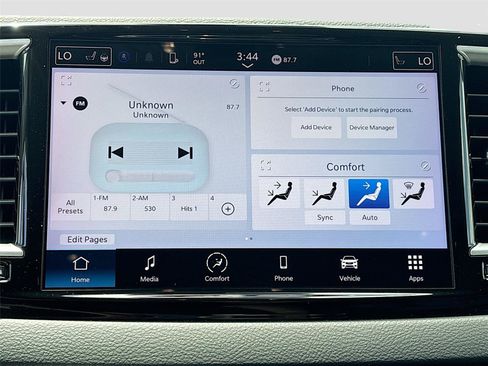 Used 2023 Chrysler Pacifica Touring-L FWD image 14
