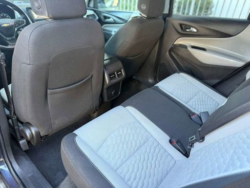 Used 2018 Chevrolet Equinox LS FWD image 21